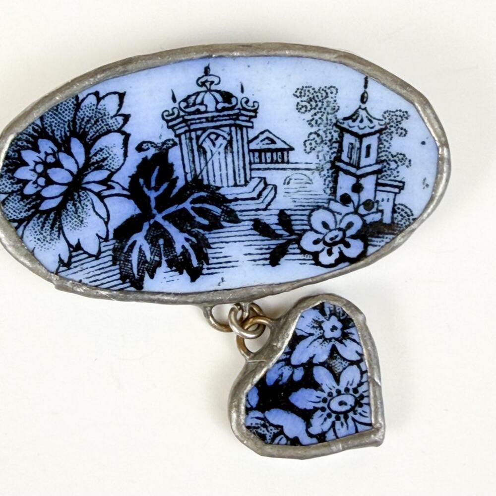 Handmade Vintage Ceramic Brooch View 2